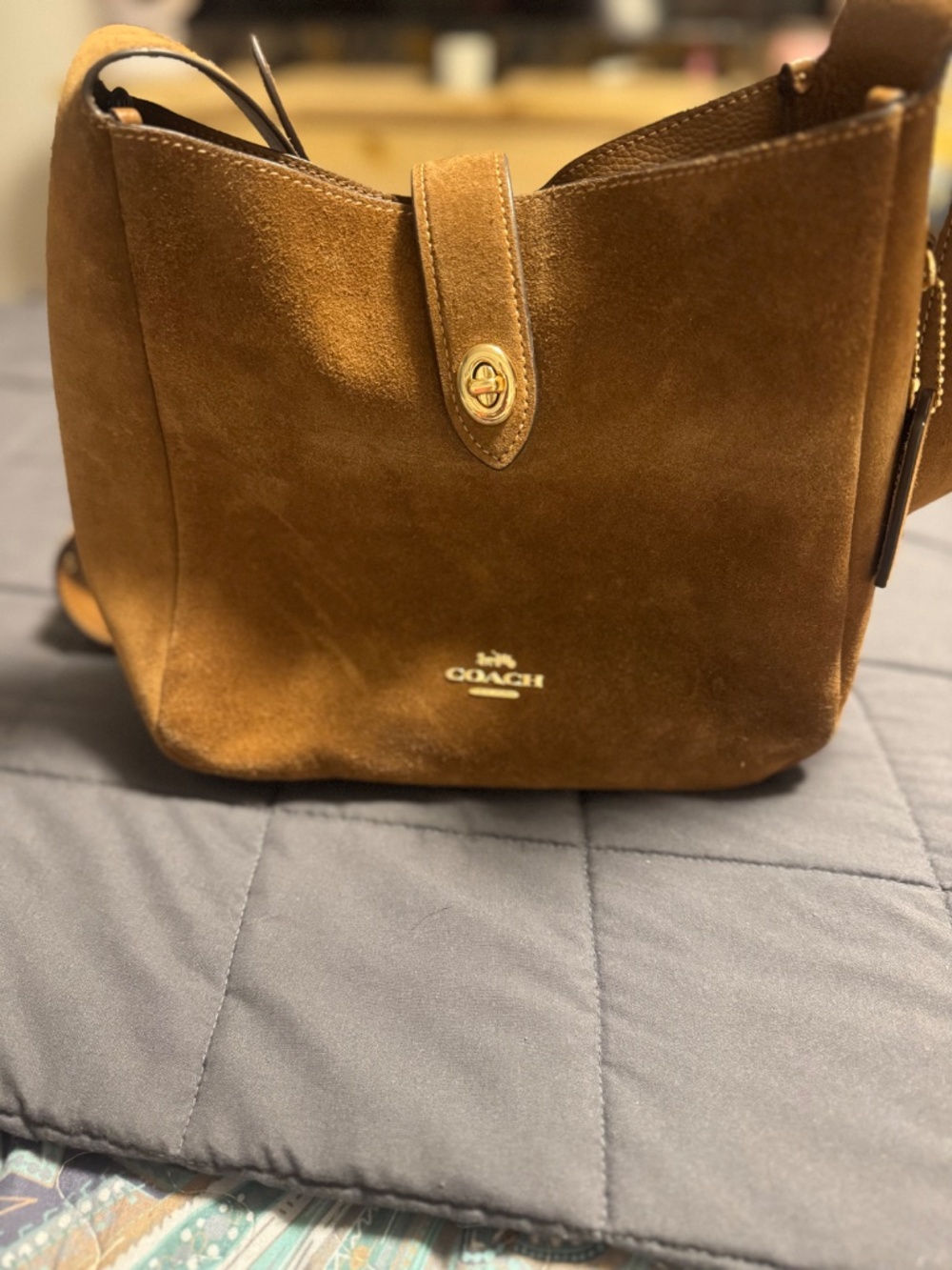 Coach suede pocketbook - Picture 2 of 3